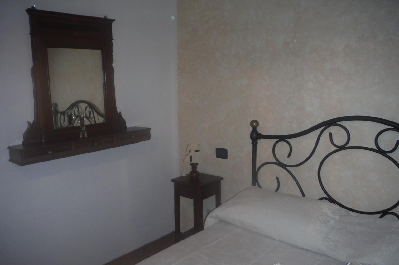Agriturismo Santa Adriana Volterra Kamer foto
